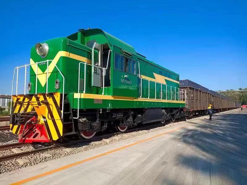 388vip太阳集团铁路集装箱业务正式开明