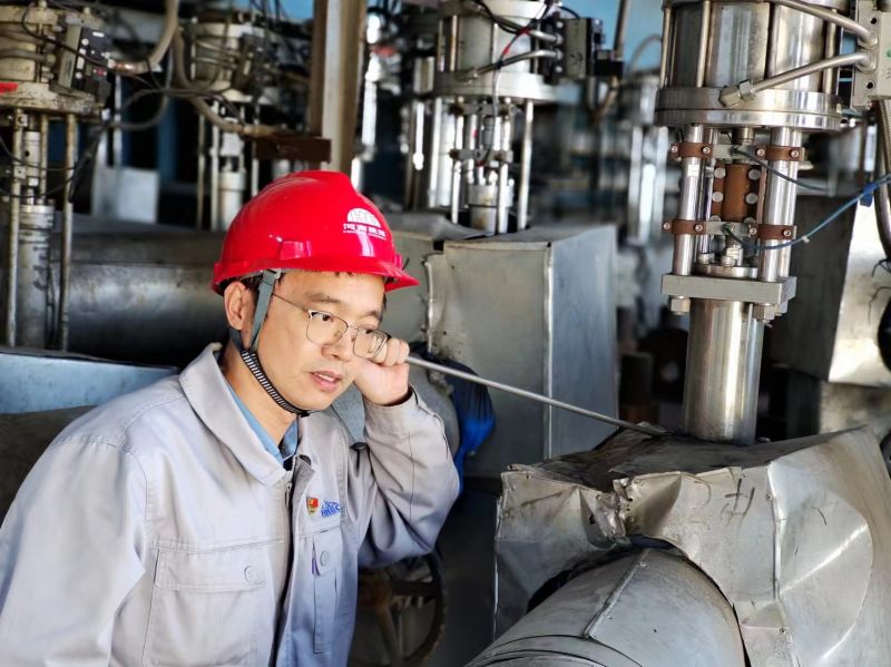 对话劳模：纵目不见浪花，仰面一江波澜 ——记河南省劳动圭表获得者许国胜
