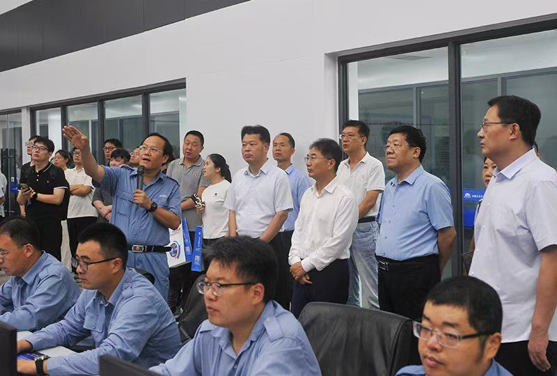 河南省造作业数字化转型城市行观摩组走进388vip太阳集团